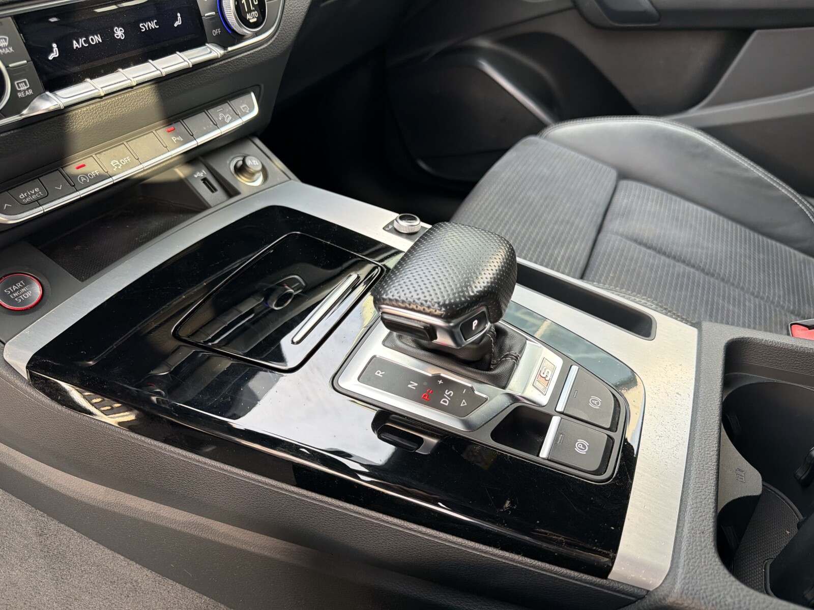 Audi SQ5 Sportback - zdjęcie 25