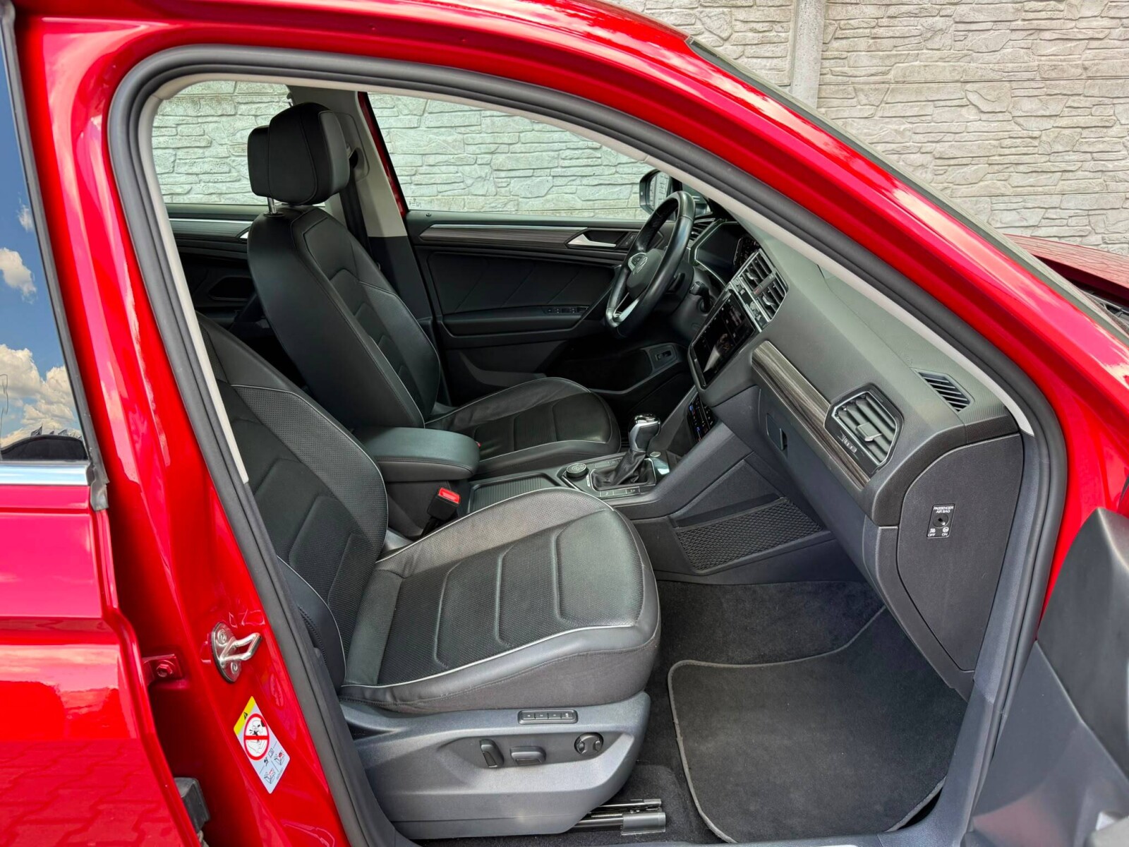 Volkswagen Tiguan Allspace - zdjęcie 17