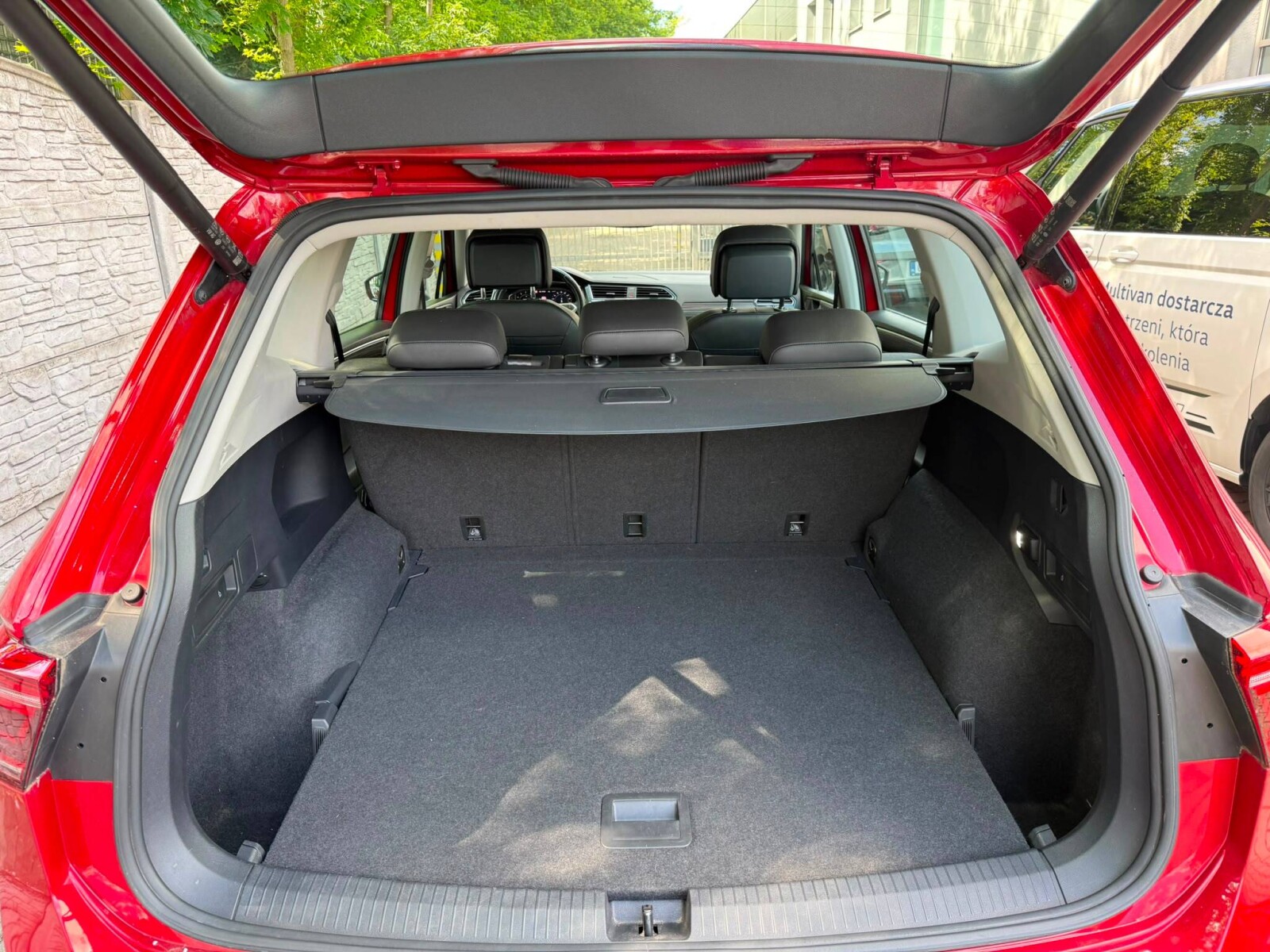Volkswagen Tiguan Allspace - zdjęcie 9