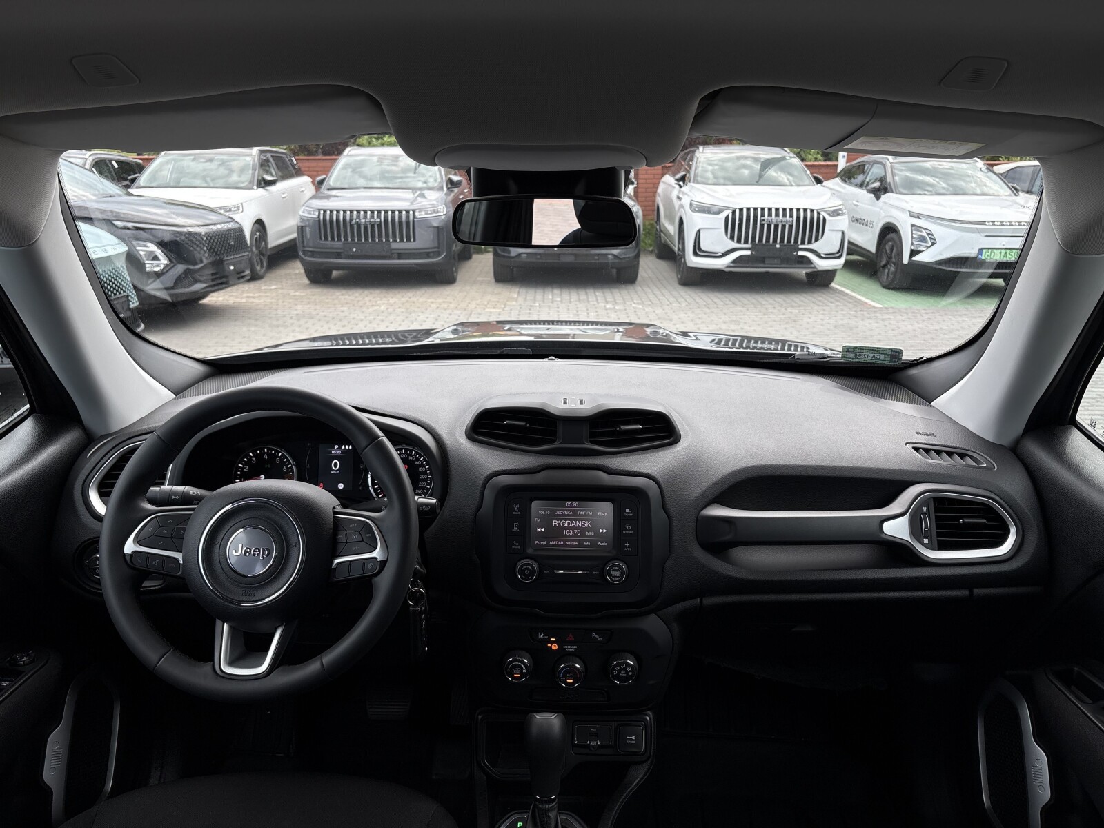 Jeep Renegade - zdjęcie 21