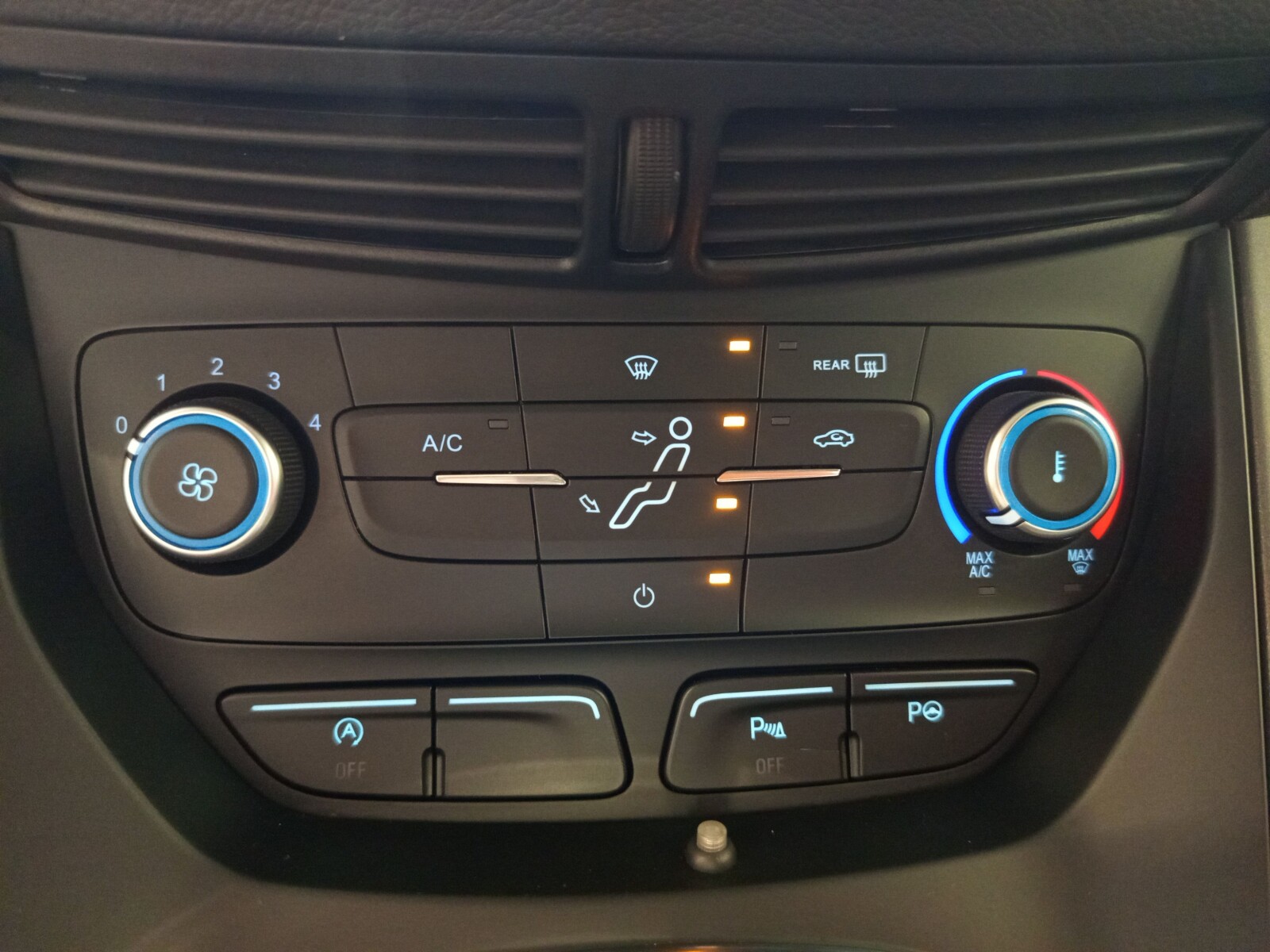 Ford C-MAX - zdjęcie 12