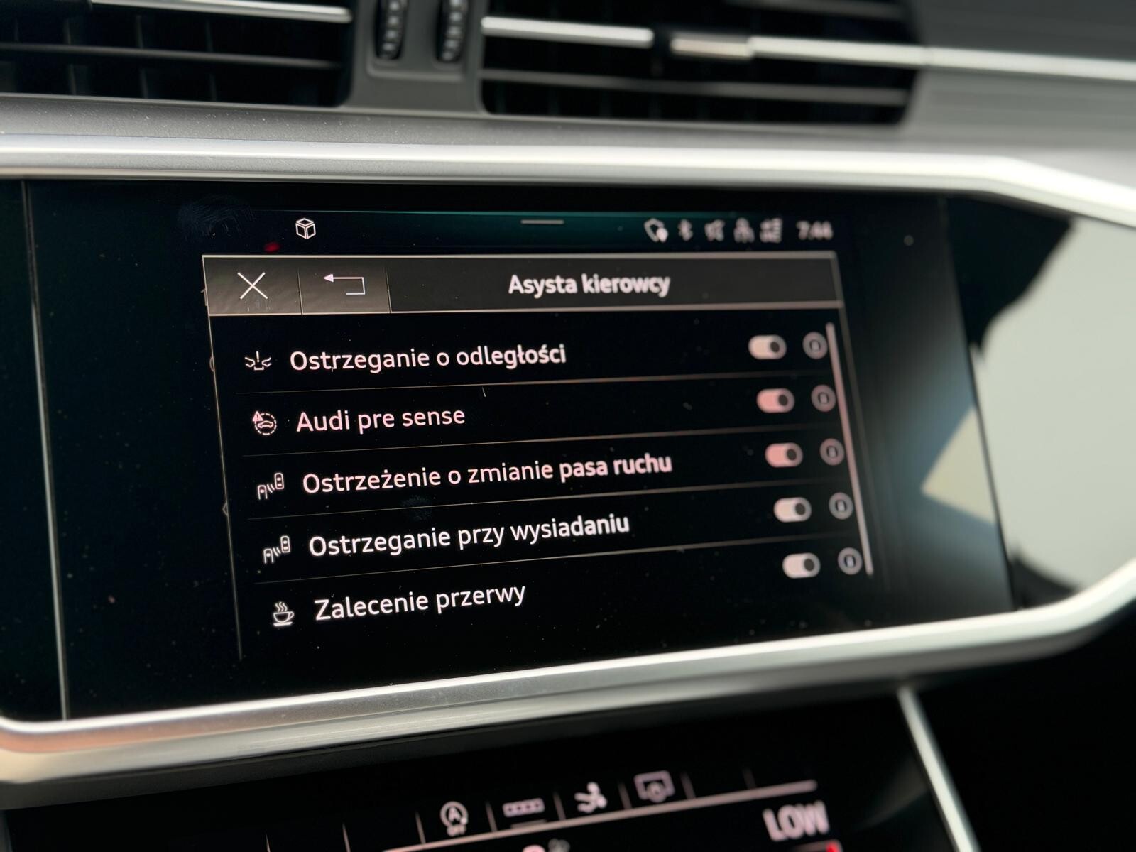 Audi A7 Sportback - zdjęcie 40