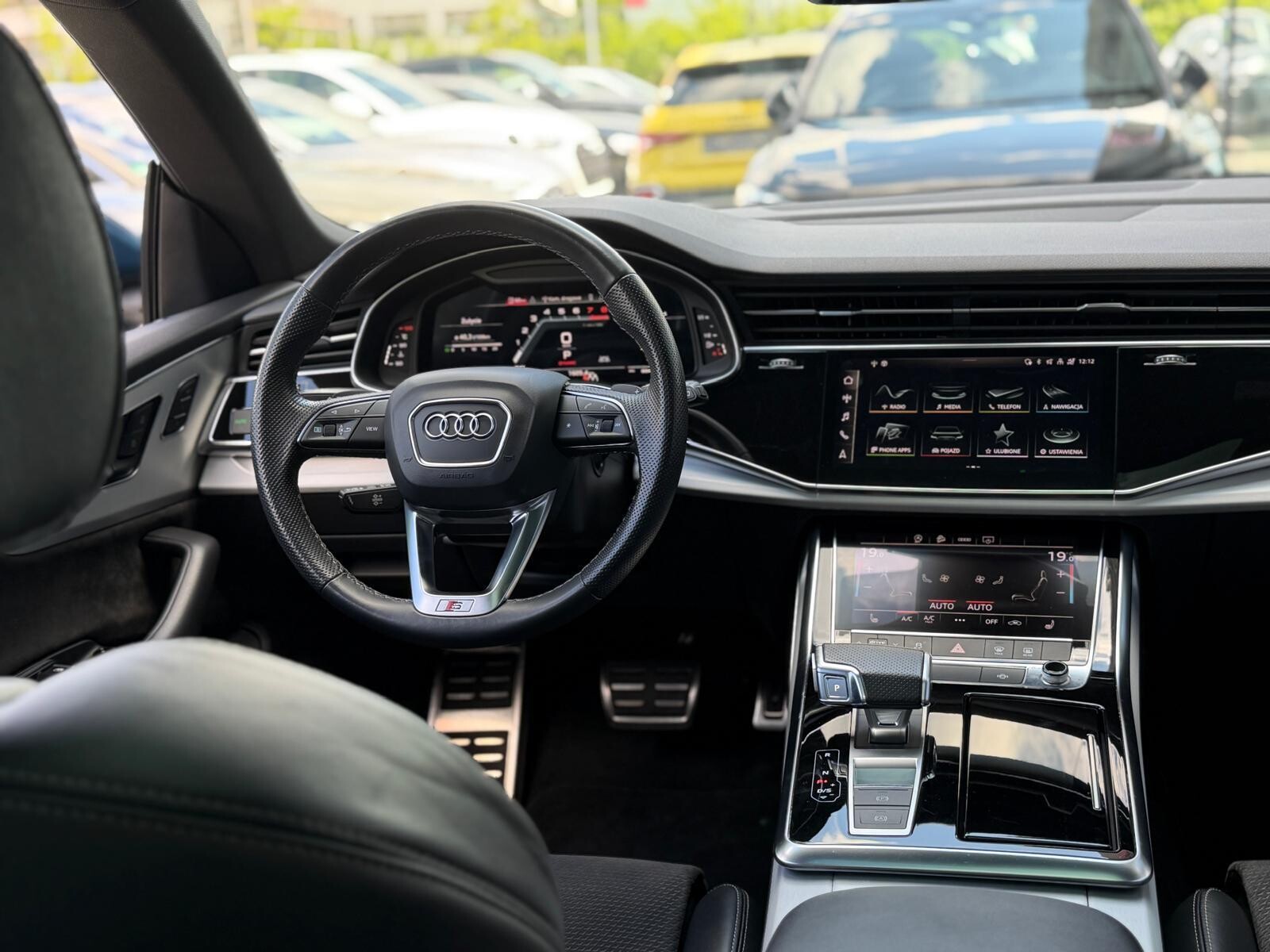 Audi SQ8 - zdjęcie 33