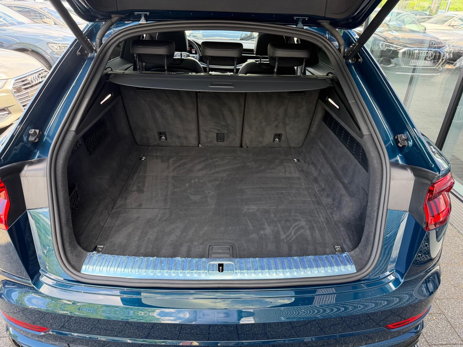 Audi SQ8 - zdjęcie 25