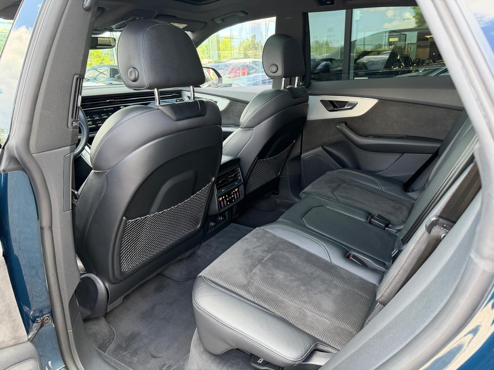 Audi SQ8 - zdjęcie 22