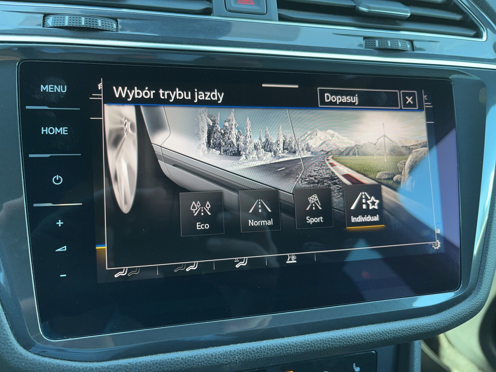 Volkswagen Tiguan Allspace - zdjęcie 33