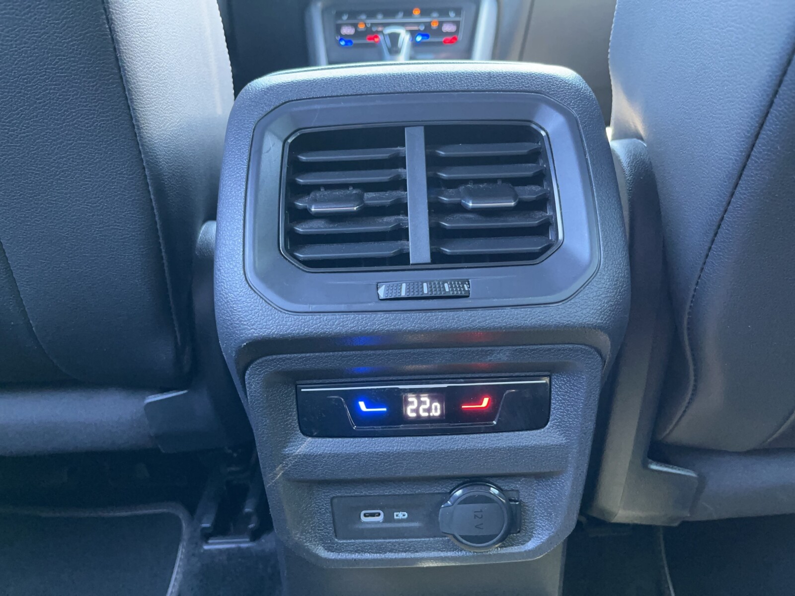 Volkswagen Tiguan Allspace - zdjęcie 10