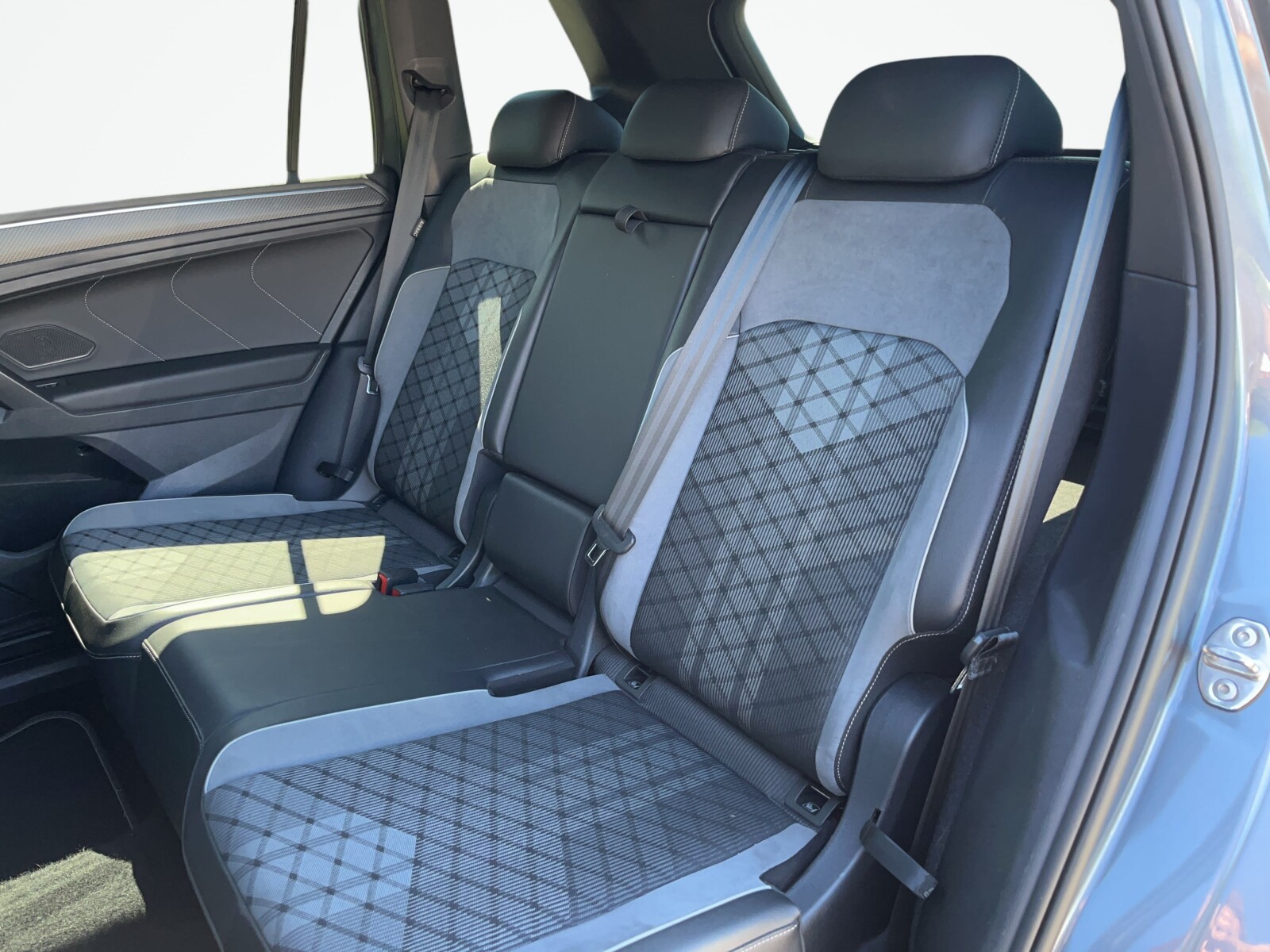 Volkswagen Tiguan Allspace - zdjęcie 9