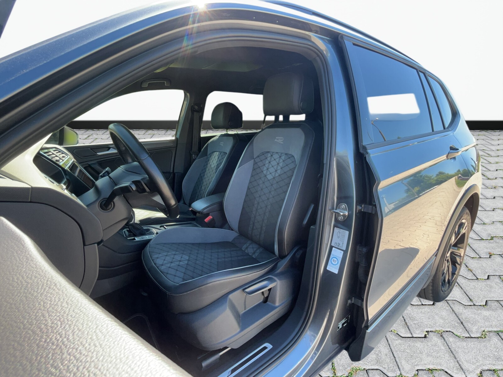 Volkswagen Tiguan Allspace - zdjęcie 20