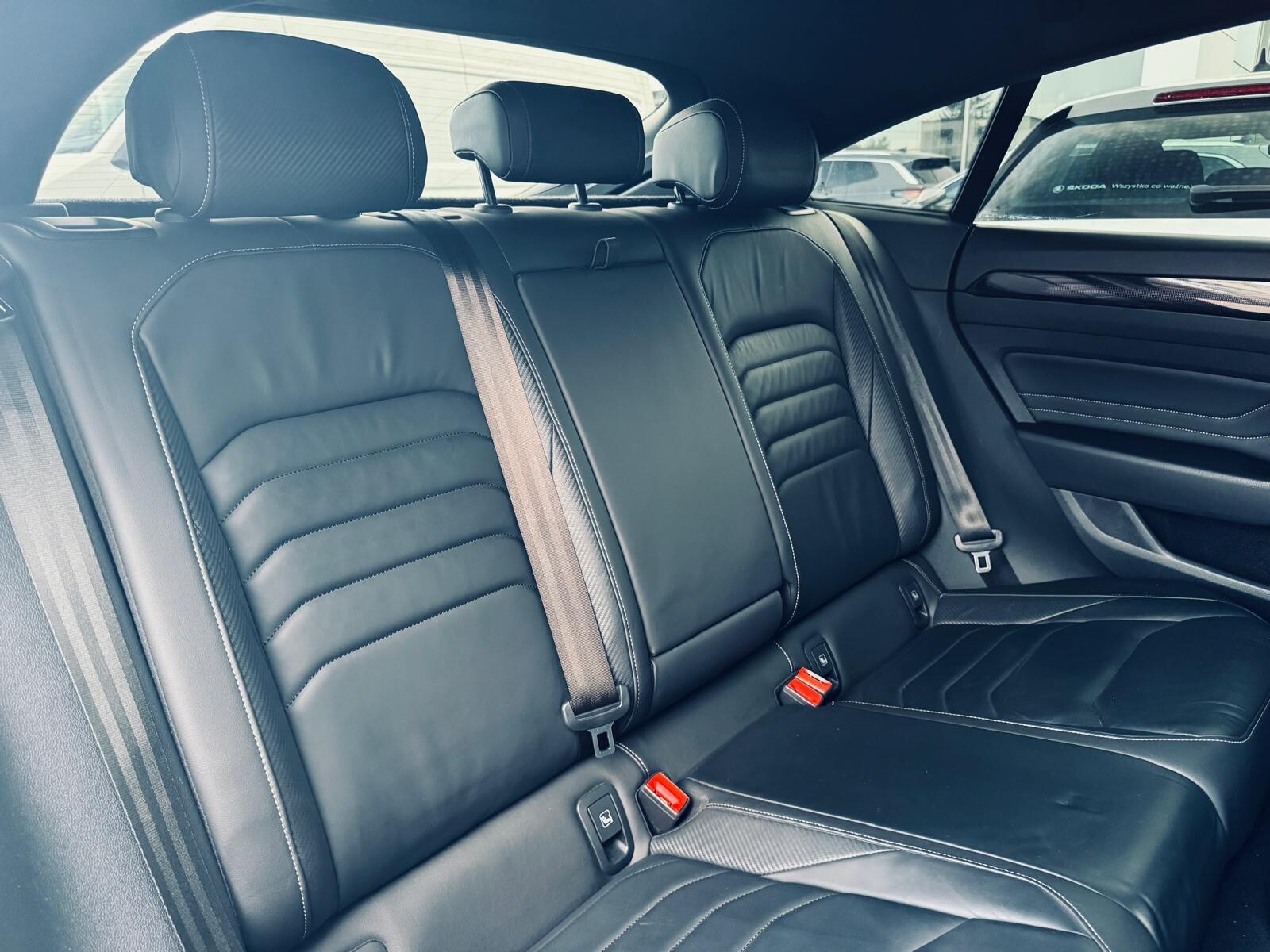 Volkswagen Arteon - zdjęcie 17