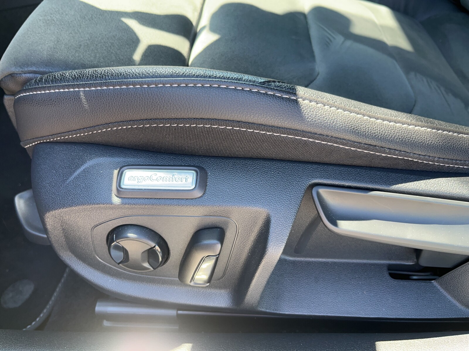 Volkswagen Arteon Shooting Brake - zdjęcie 15