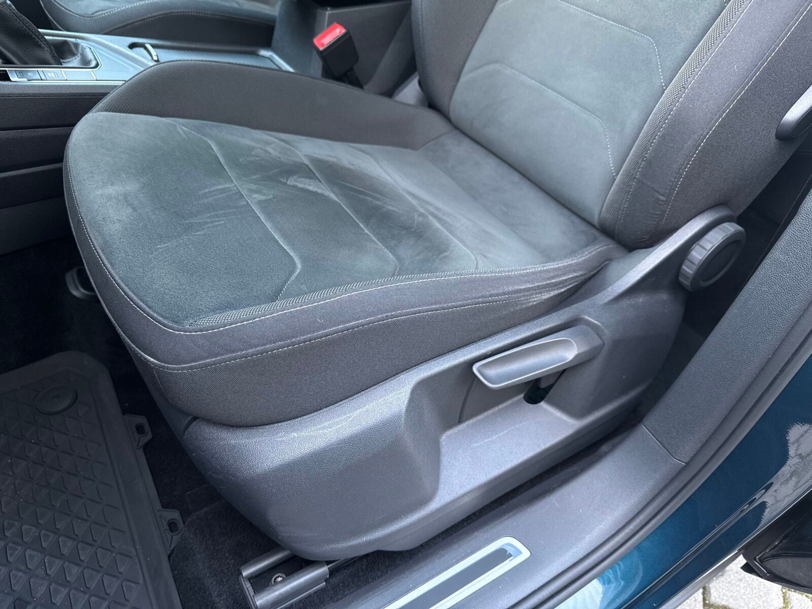 Volkswagen Tiguan - zdjęcie 15