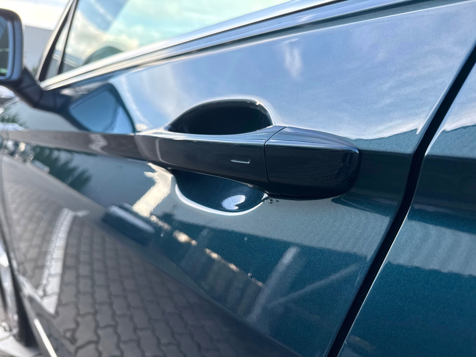 Volkswagen Tiguan - zdjęcie 10