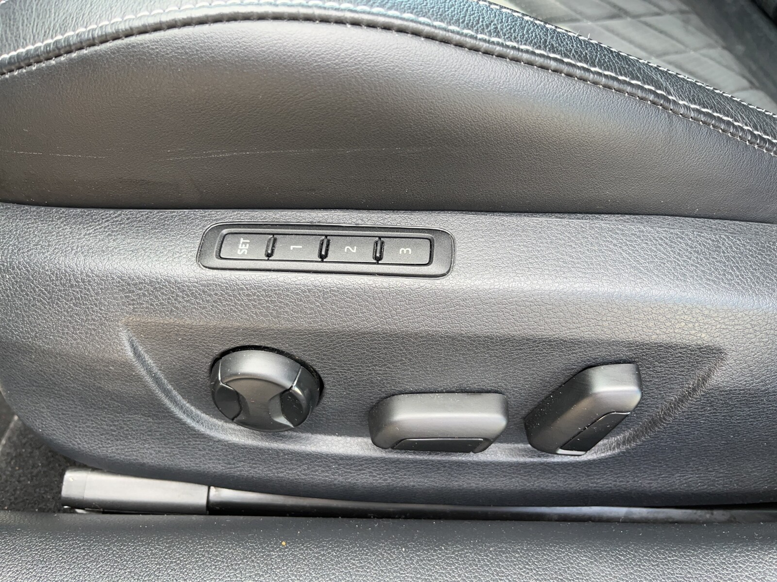 Škoda Superb Combi - zdjęcie 16