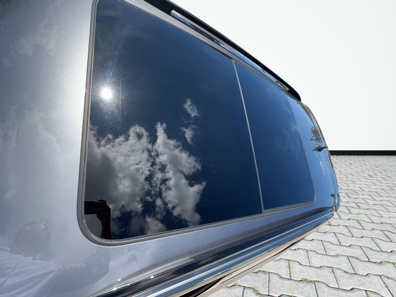 Škoda Superb Combi - zdjęcie 18