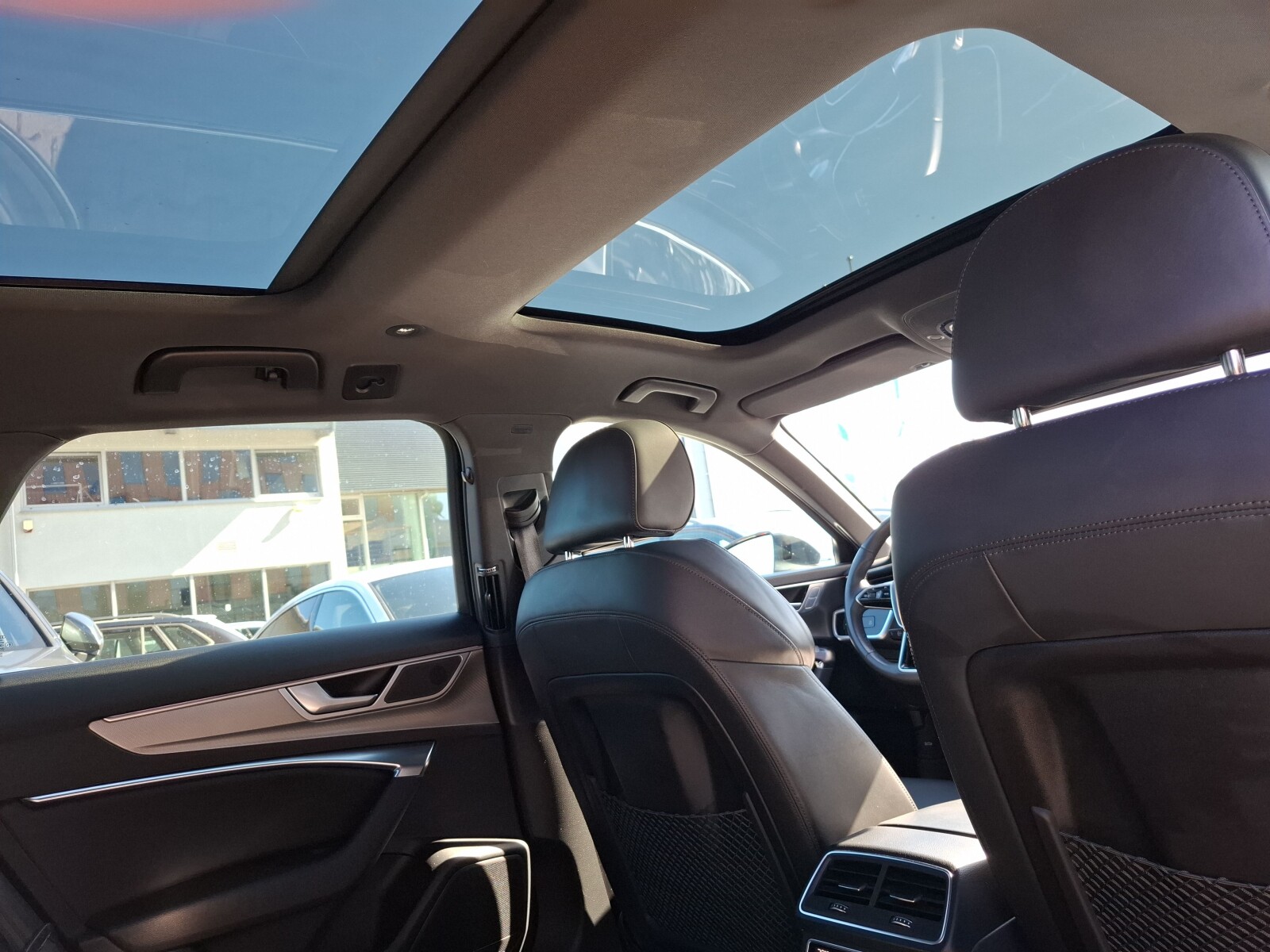 Audi A6 Avant - zdjęcie 12