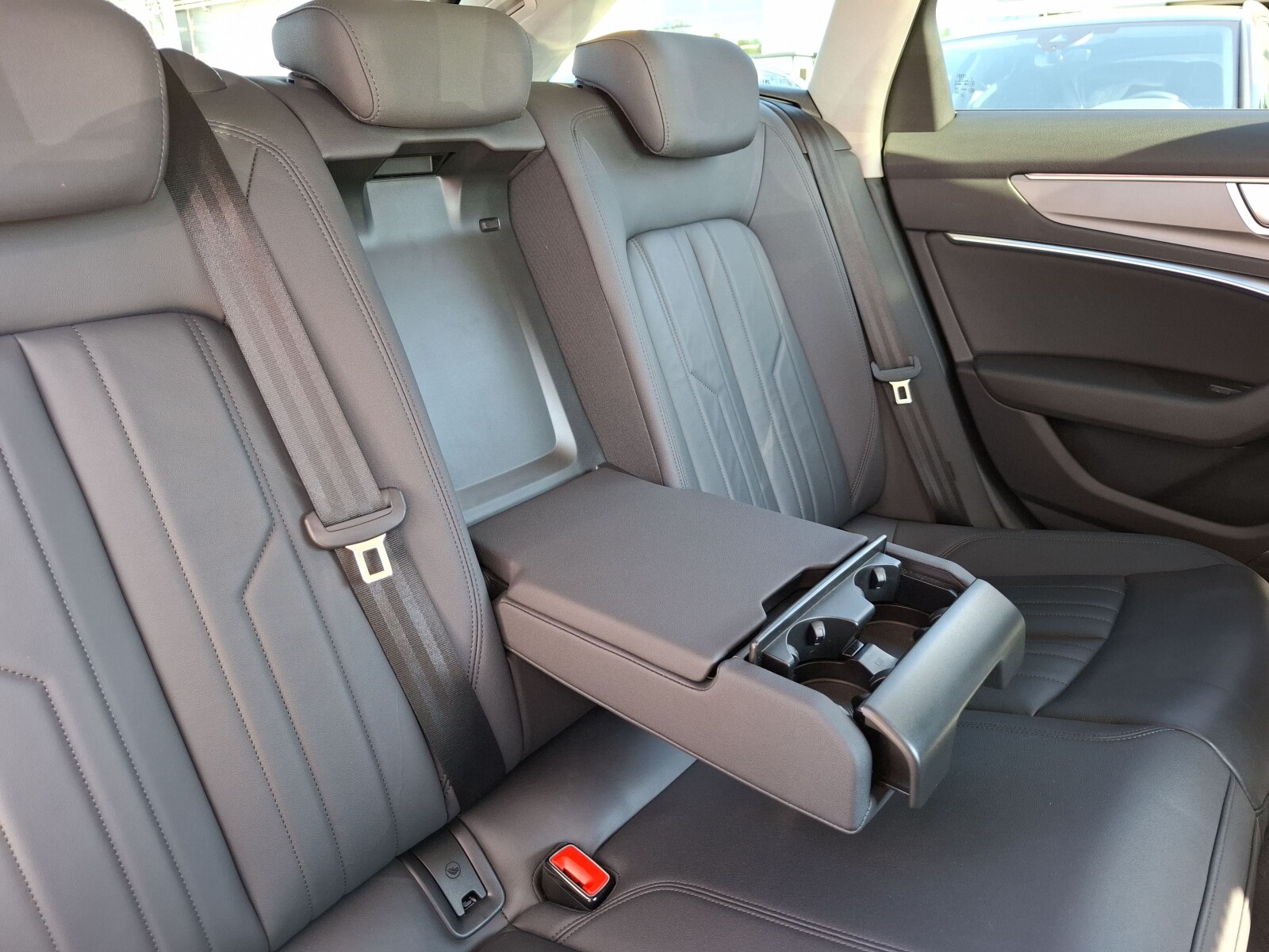 Audi A6 allroad - zdjęcie 16
