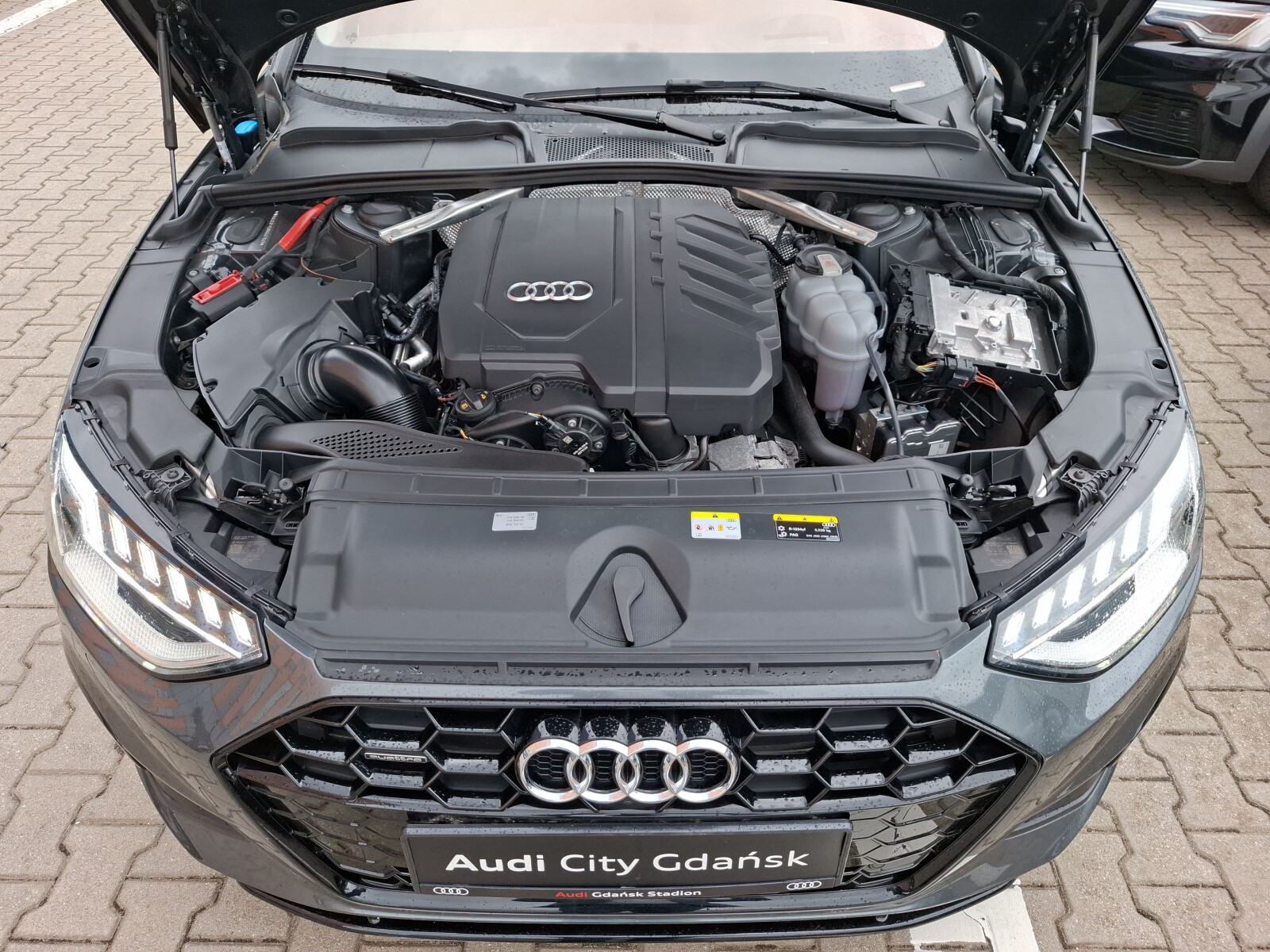 Audi A4 Avant - zdjęcie 12