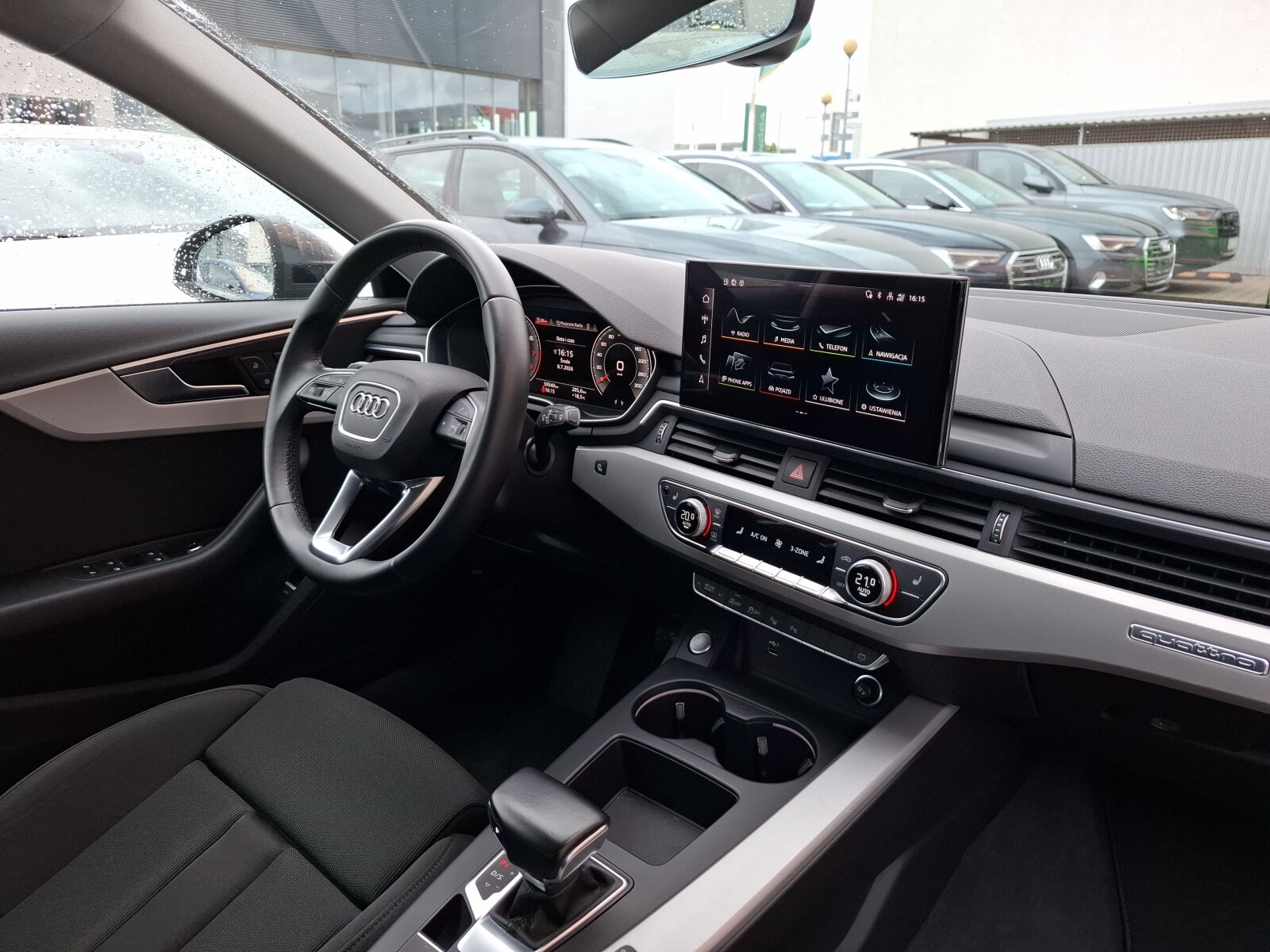 Audi A4 Avant - zdjęcie 13