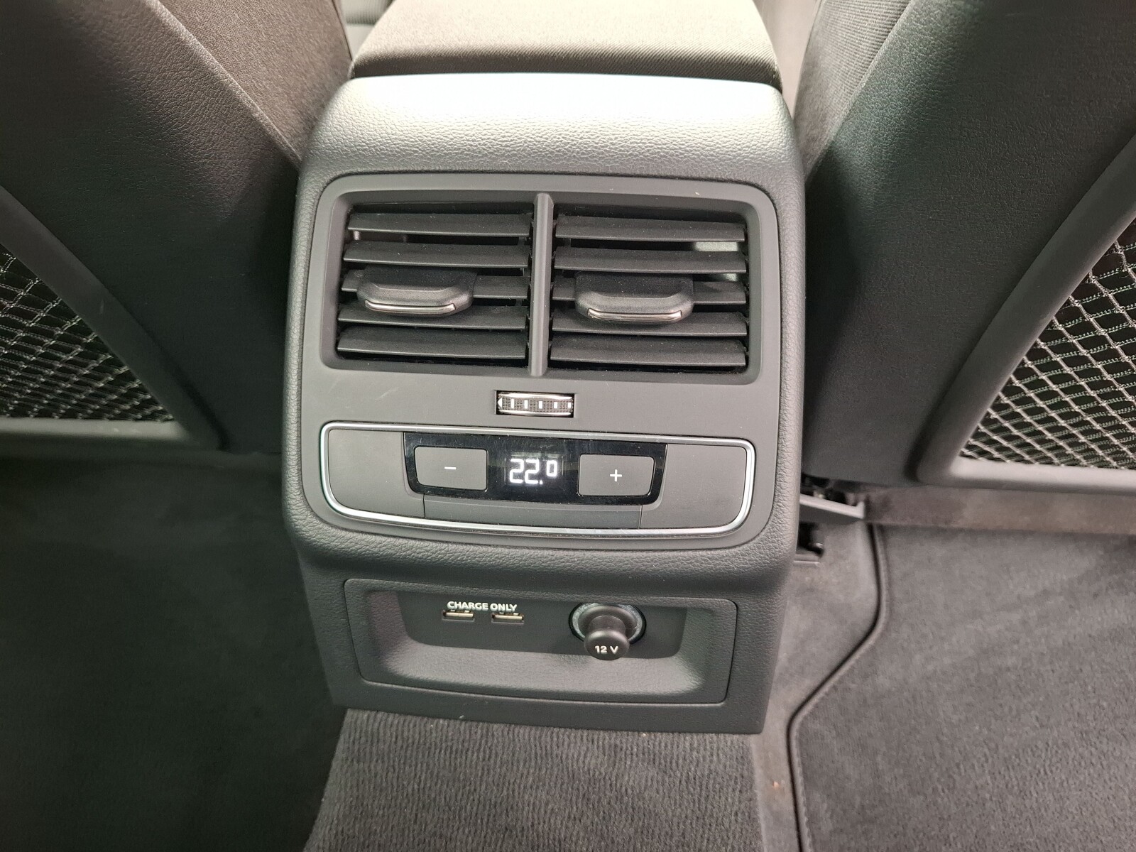 Audi A4 Avant - zdjęcie 23