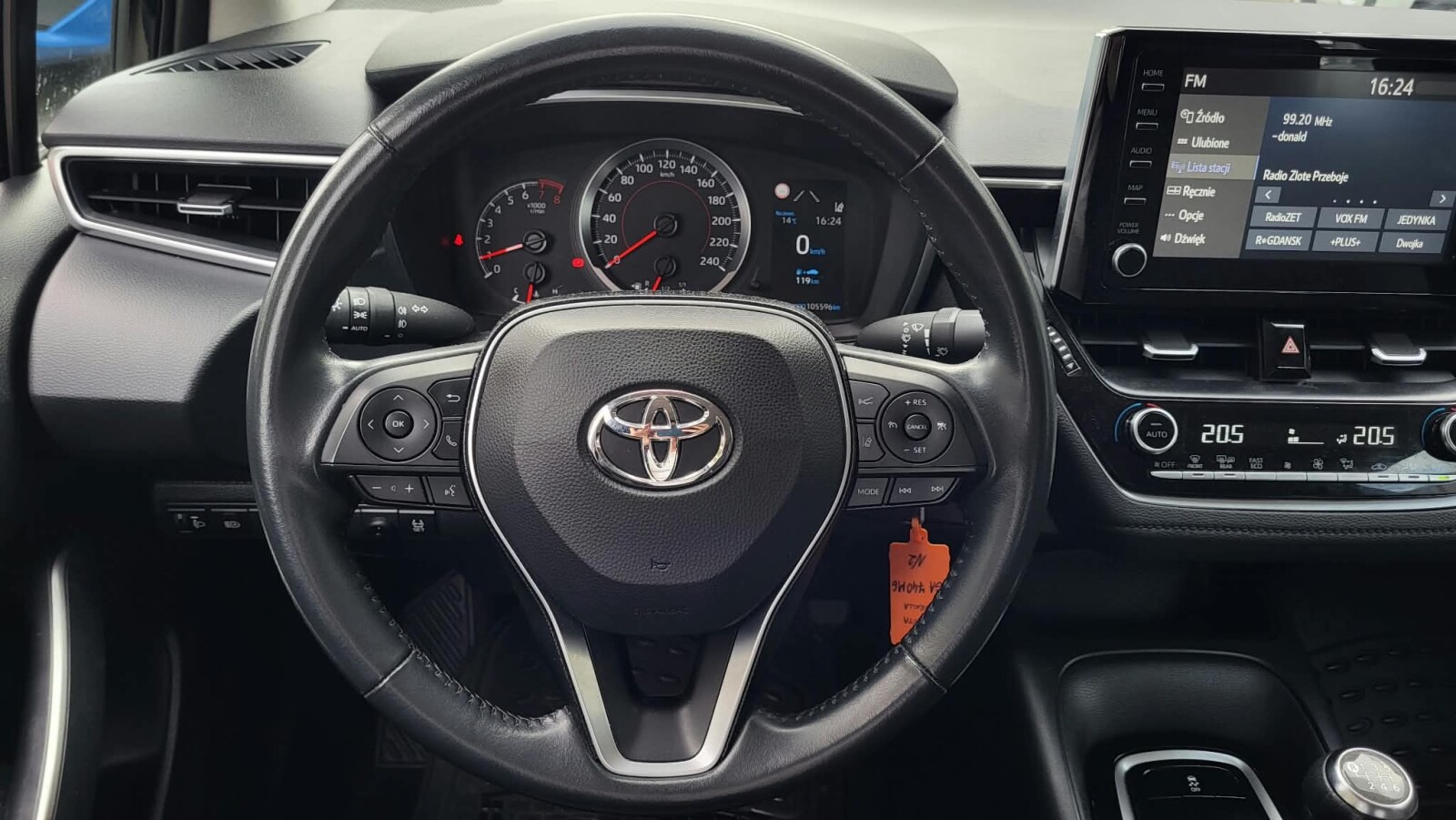Toyota Corolla - zdjęcie 17