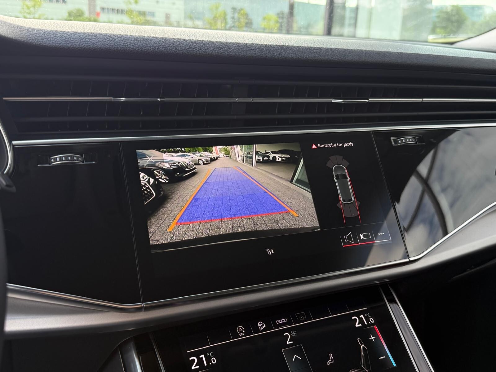Audi Q8 - zdjęcie 31