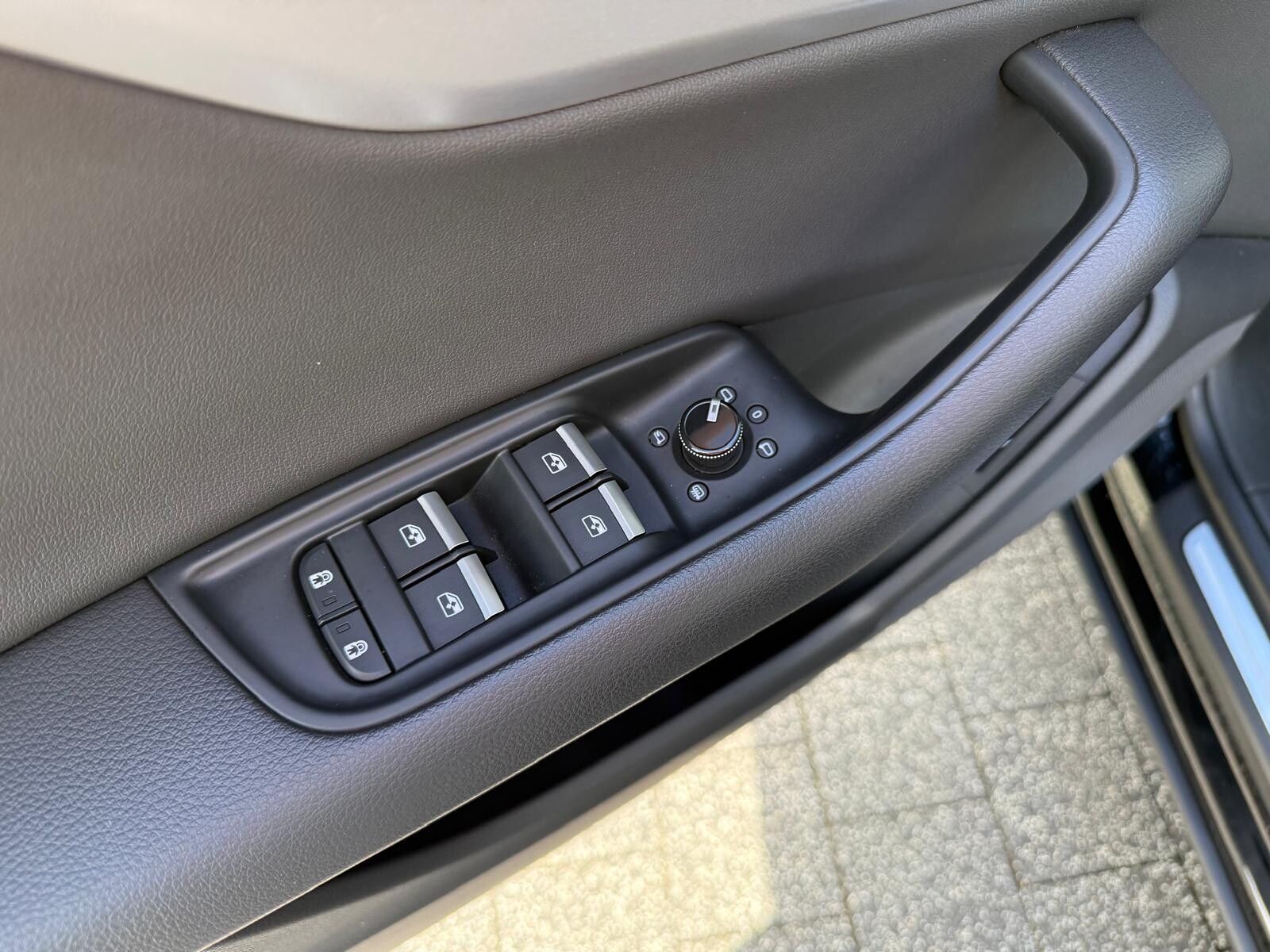 Audi Q8 - zdjęcie 13
