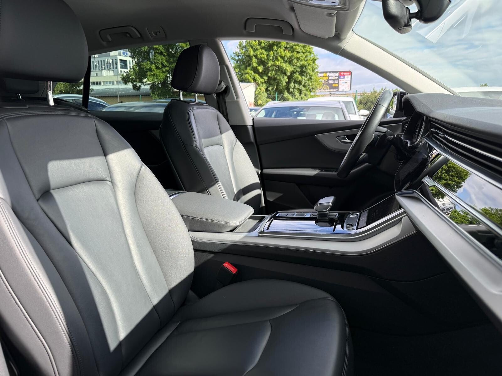 Audi Q8 - zdjęcie 19