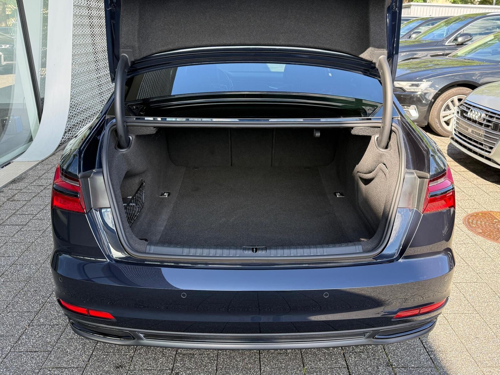 Audi A6 Limousine - zdjęcie 12