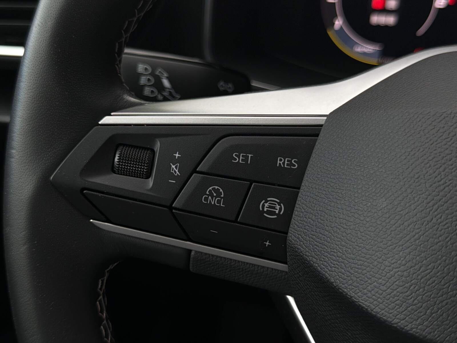 Seat Leon - zdjęcie 16