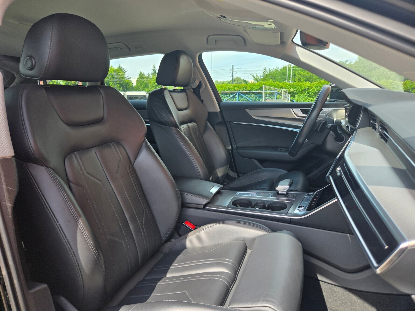Audi A6 Avant - zdjęcie 24
