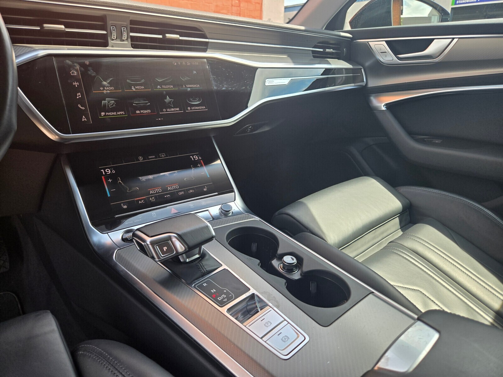 Audi A6 Avant - zdjęcie 38