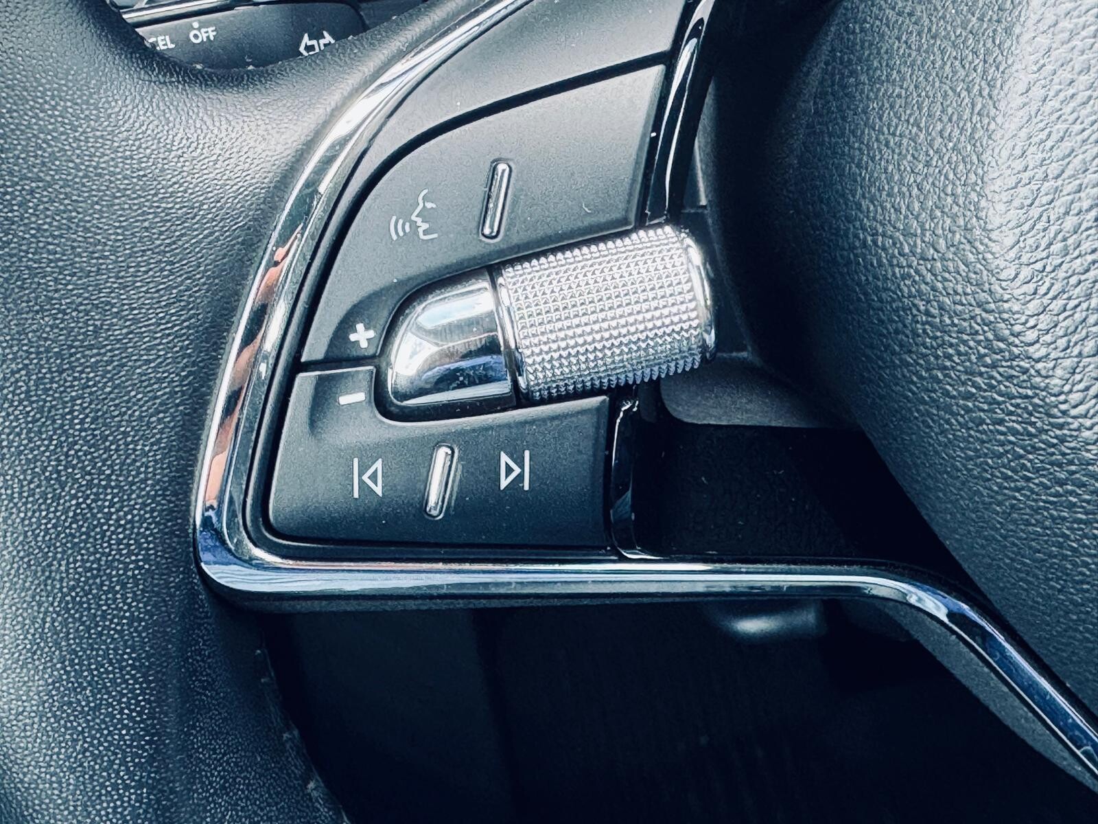 Škoda Superb - zdjęcie 24