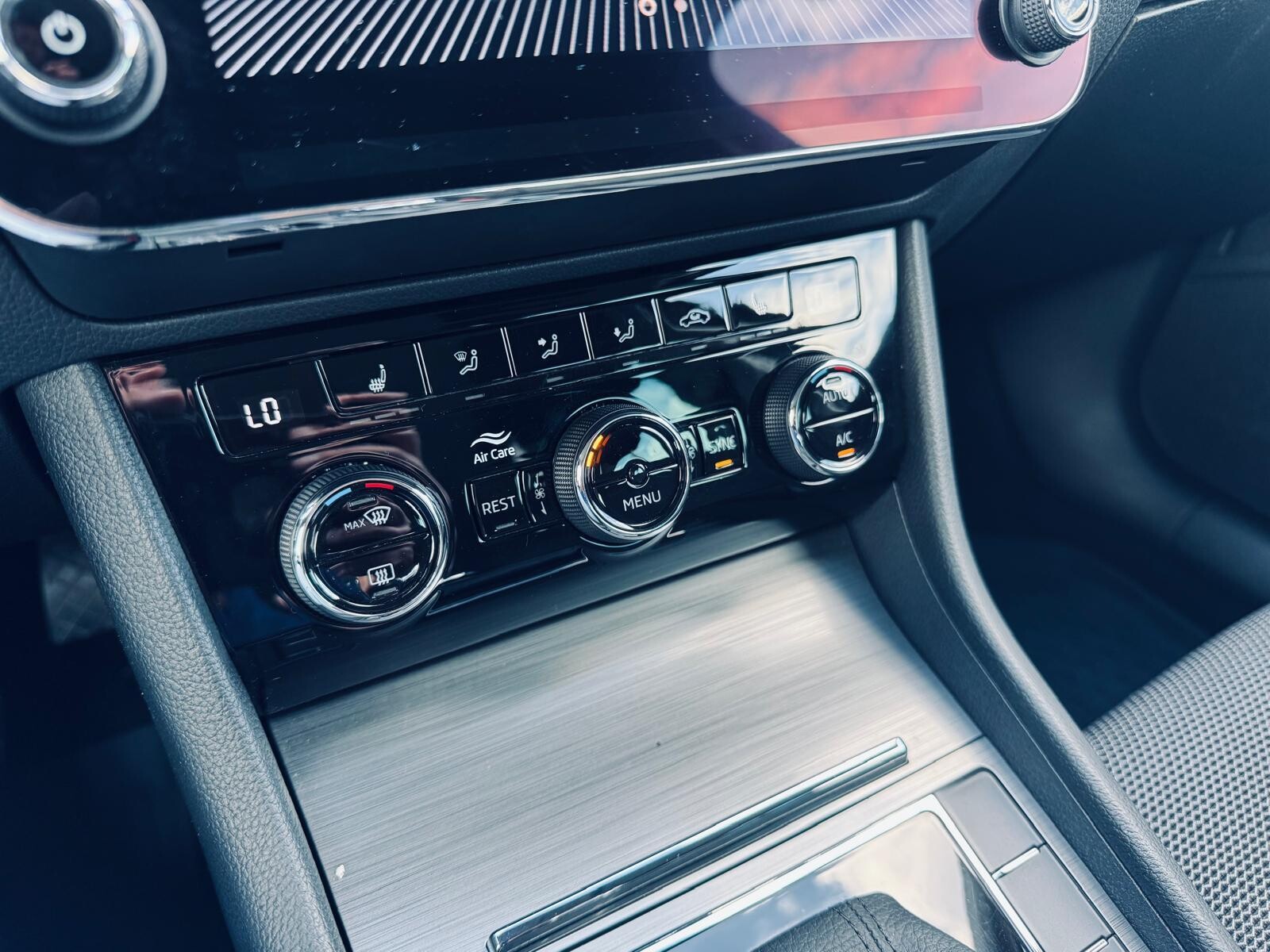 Škoda Superb - zdjęcie 30
