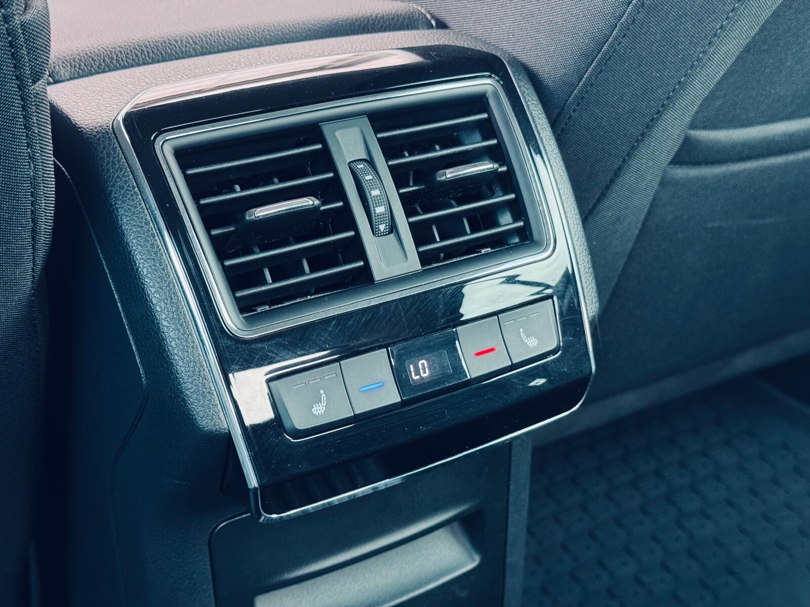 Škoda Superb - zdjęcie 34