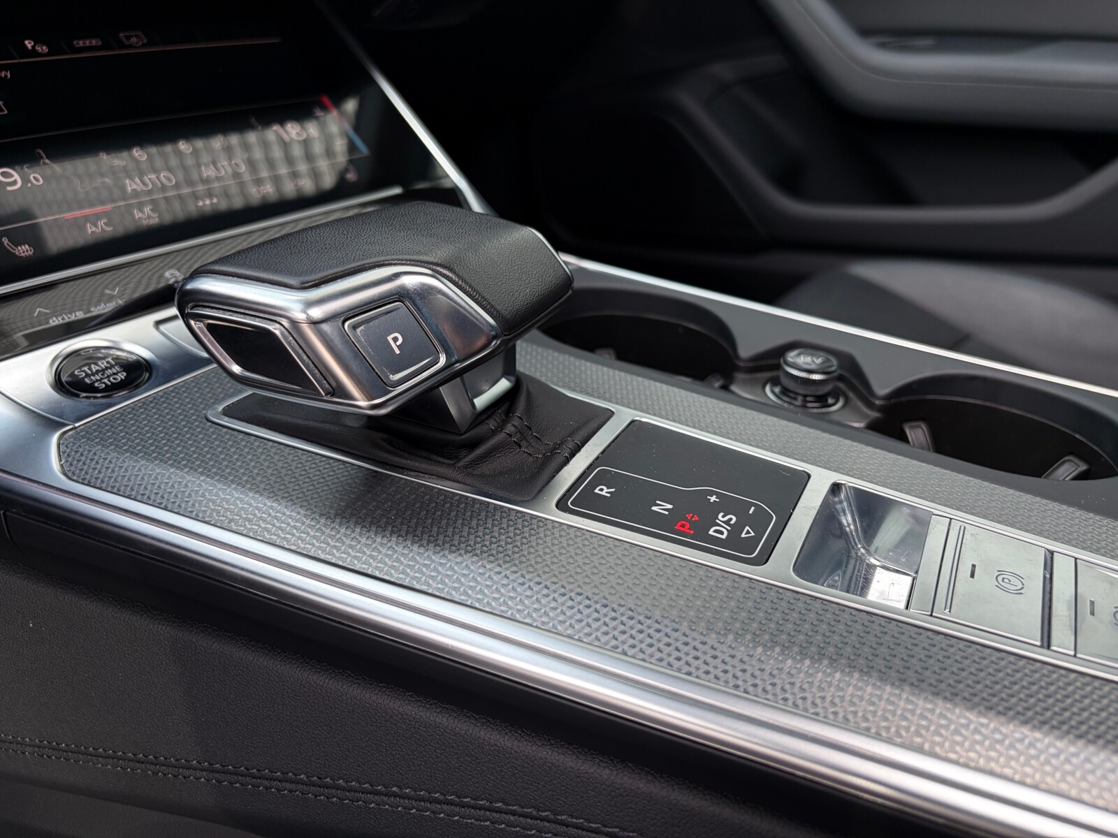 Audi A6 allroad - zdjęcie 19