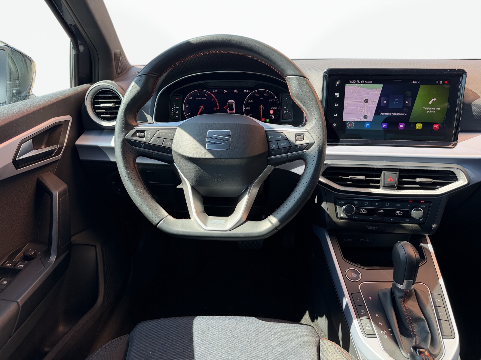 Seat Arona - zdjęcie 17