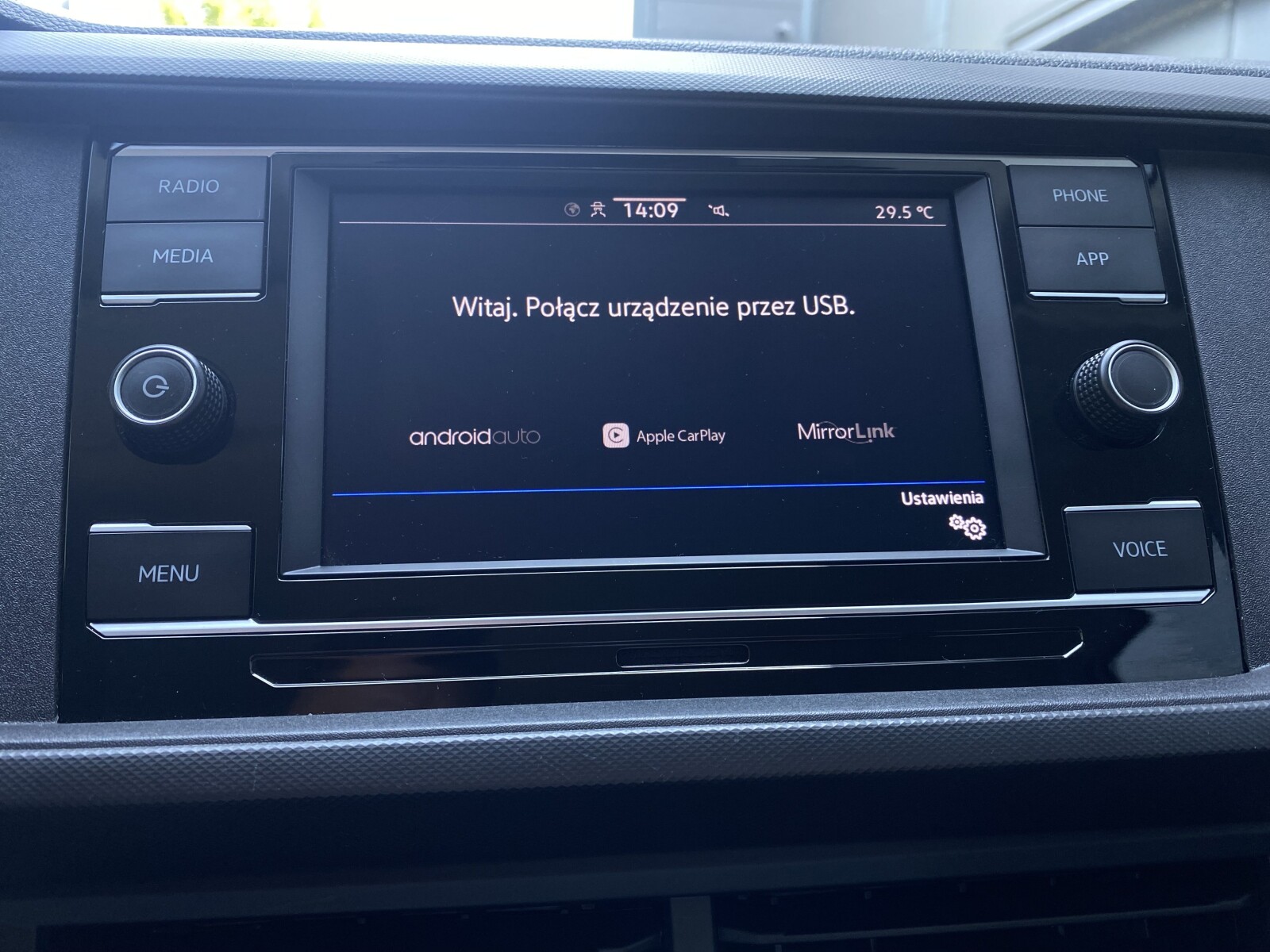 Volkswagen T-Cross - zdjęcie 19