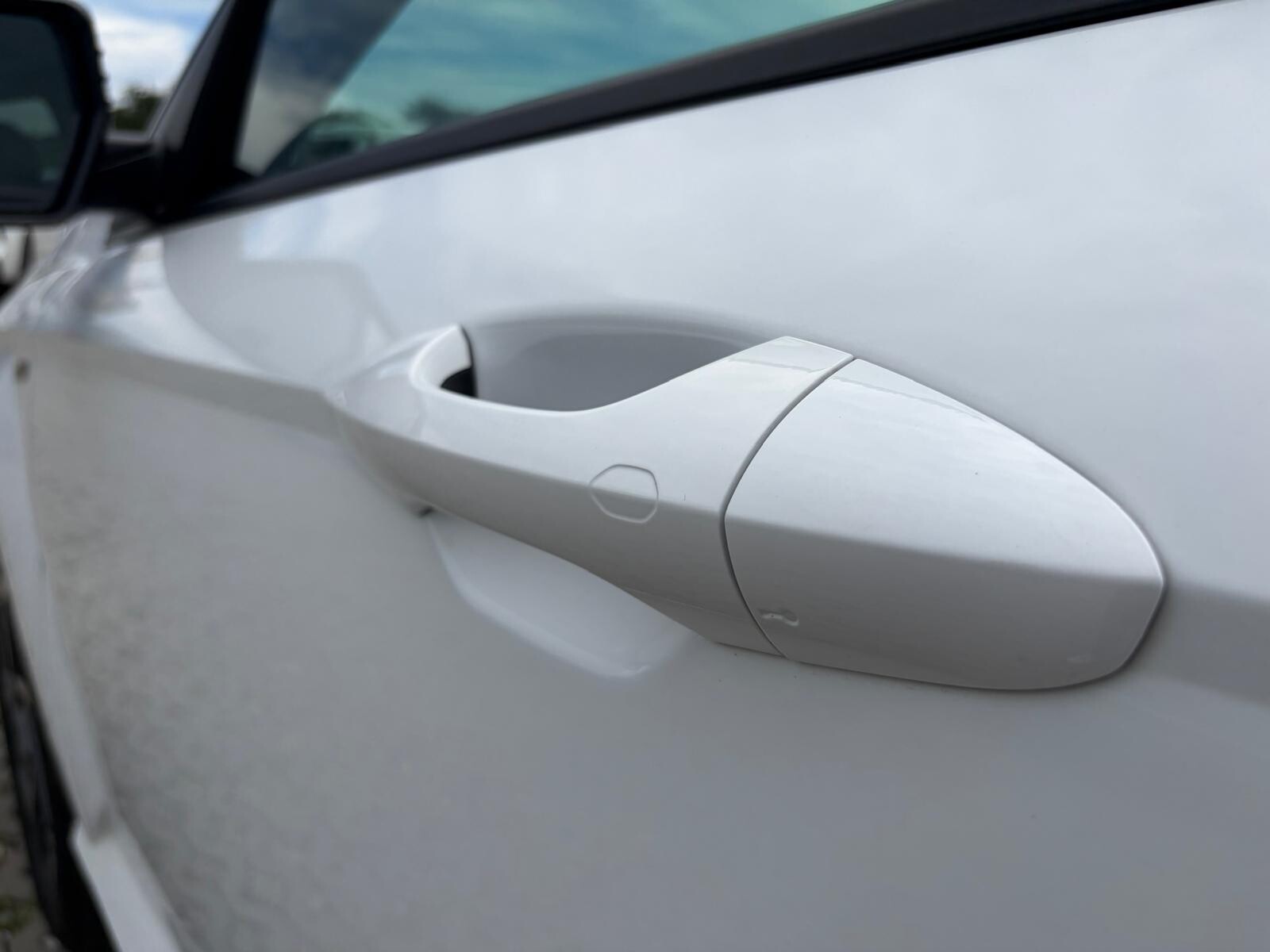 Hyundai Kona - zdjęcie 25