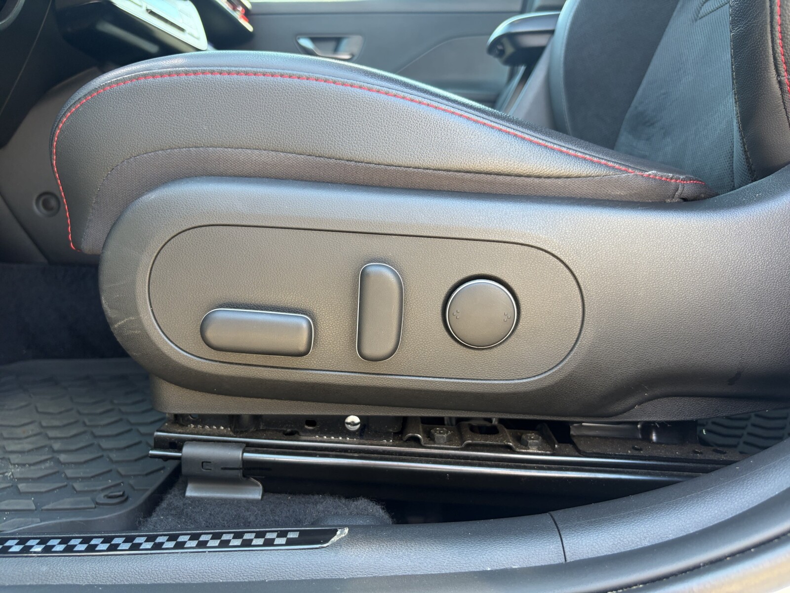 Hyundai Kona - zdjęcie 27