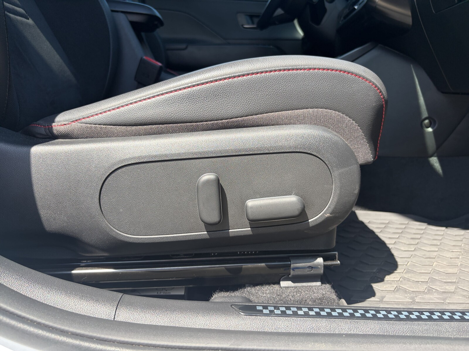 Hyundai Kona - zdjęcie 28