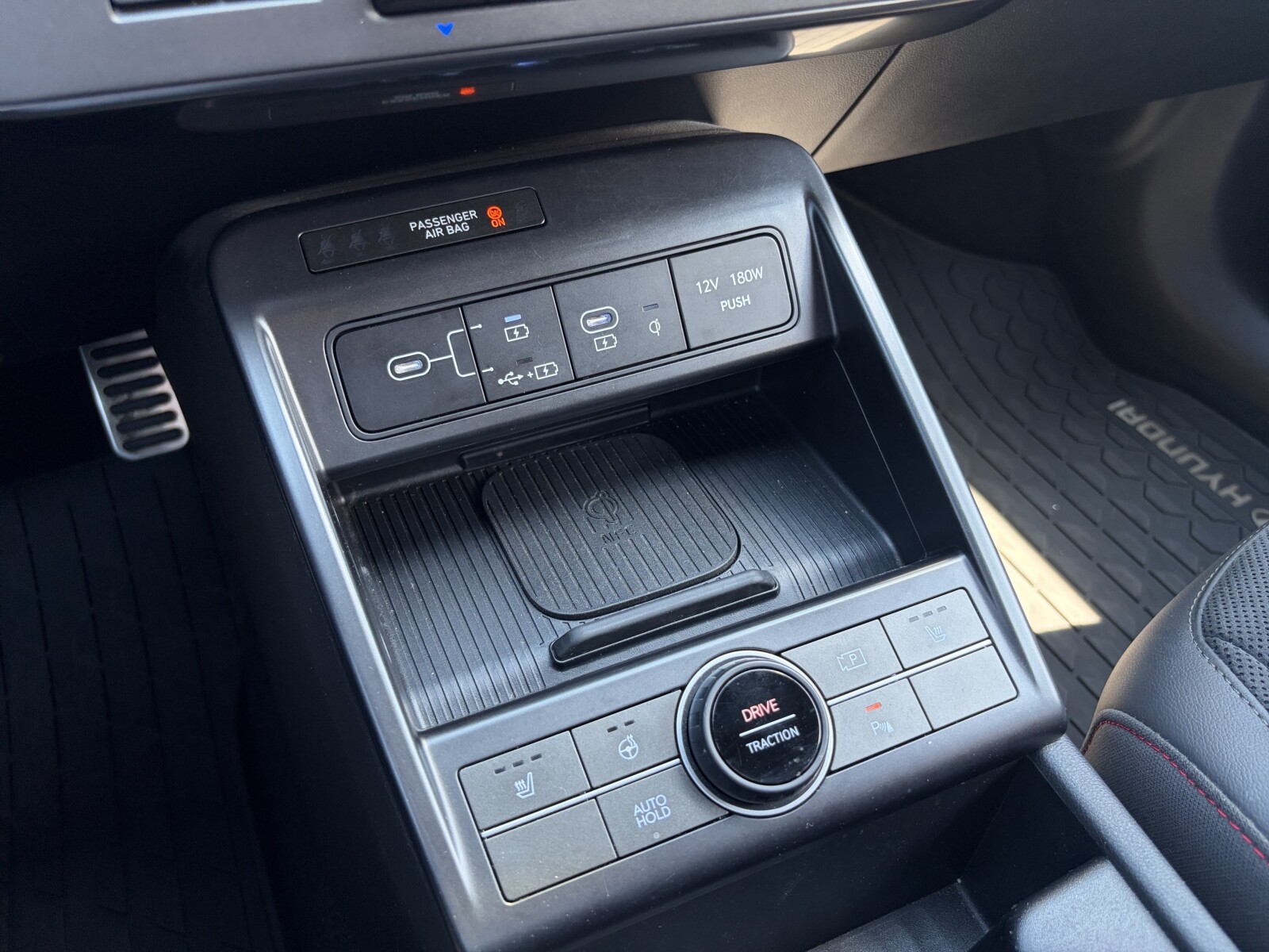 Hyundai Kona - zdjęcie 30