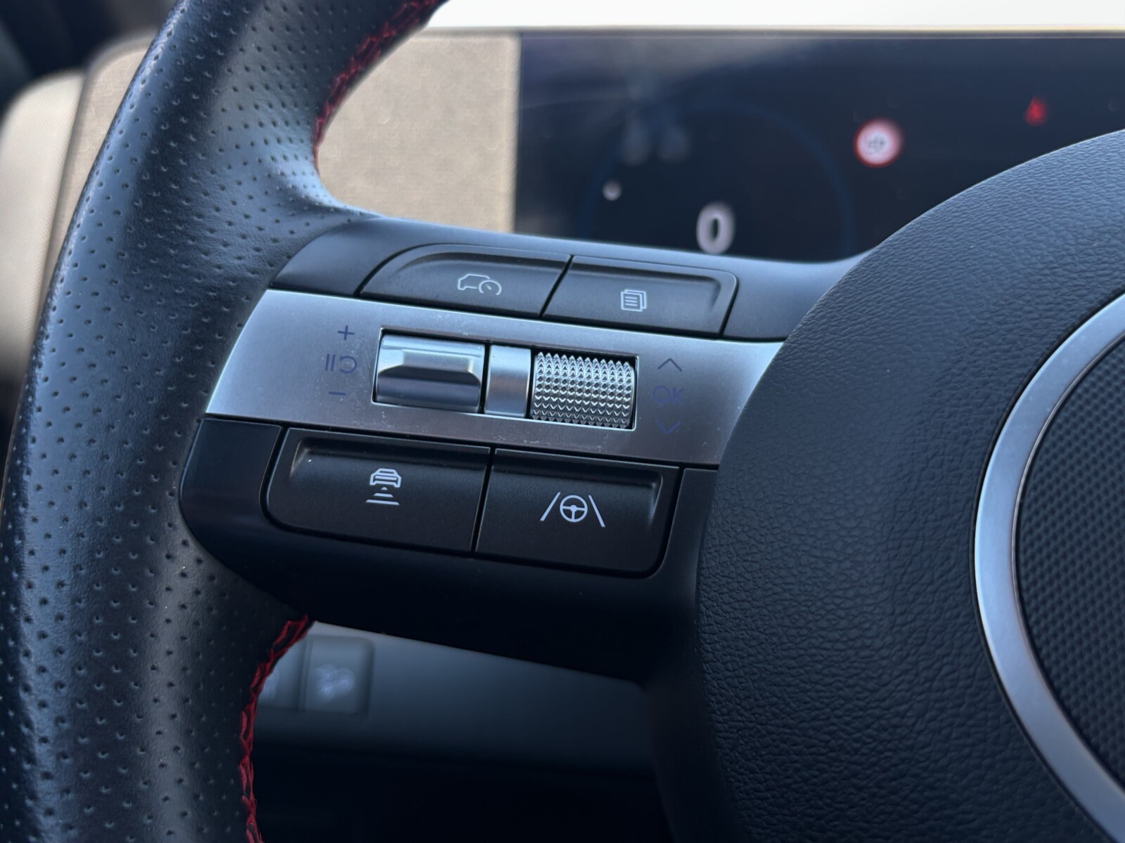 Hyundai Kona - zdjęcie 18