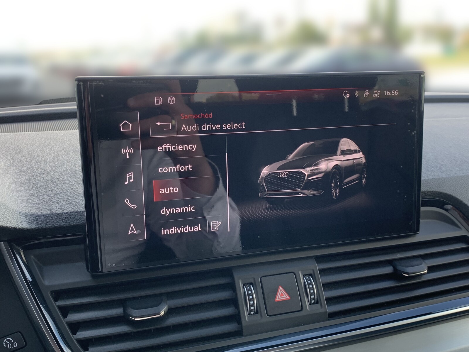 Audi Q5 Sportback - zdjęcie 36