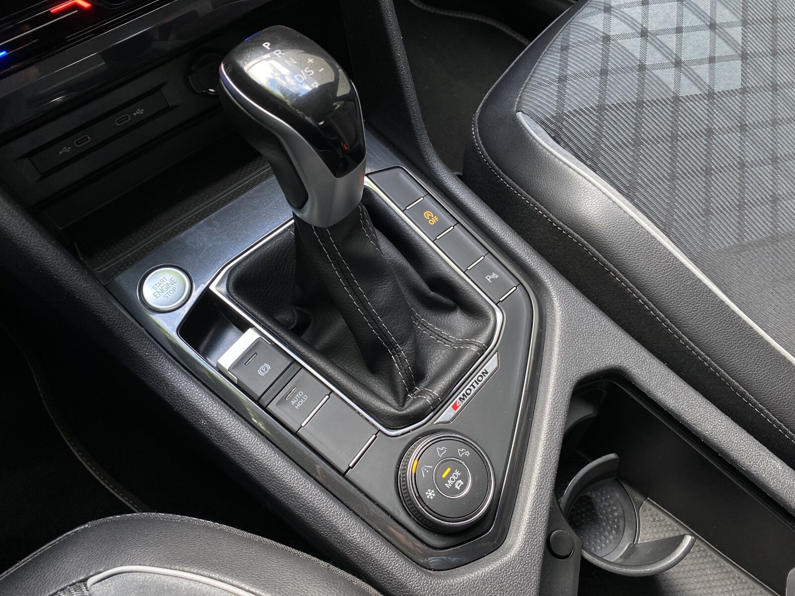 Volkswagen Tiguan Allspace - zdjęcie 18