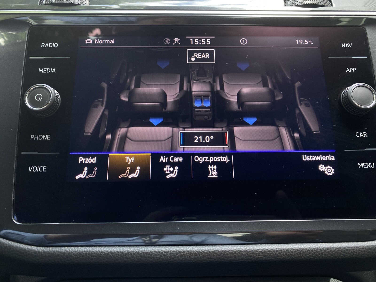 Volkswagen Tiguan Allspace - zdjęcie 27
