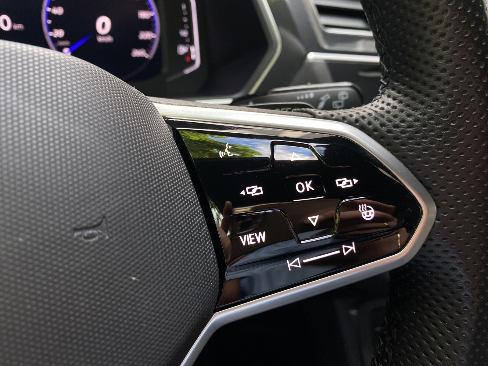 Volkswagen Tiguan Allspace - zdjęcie 16