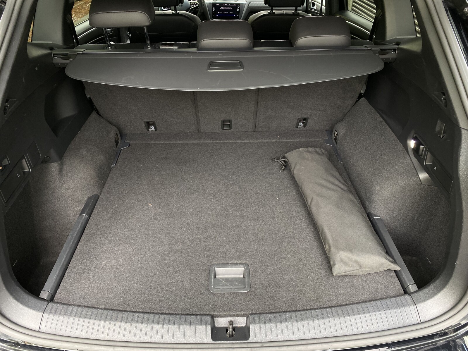 Volkswagen Tiguan Allspace - zdjęcie 37