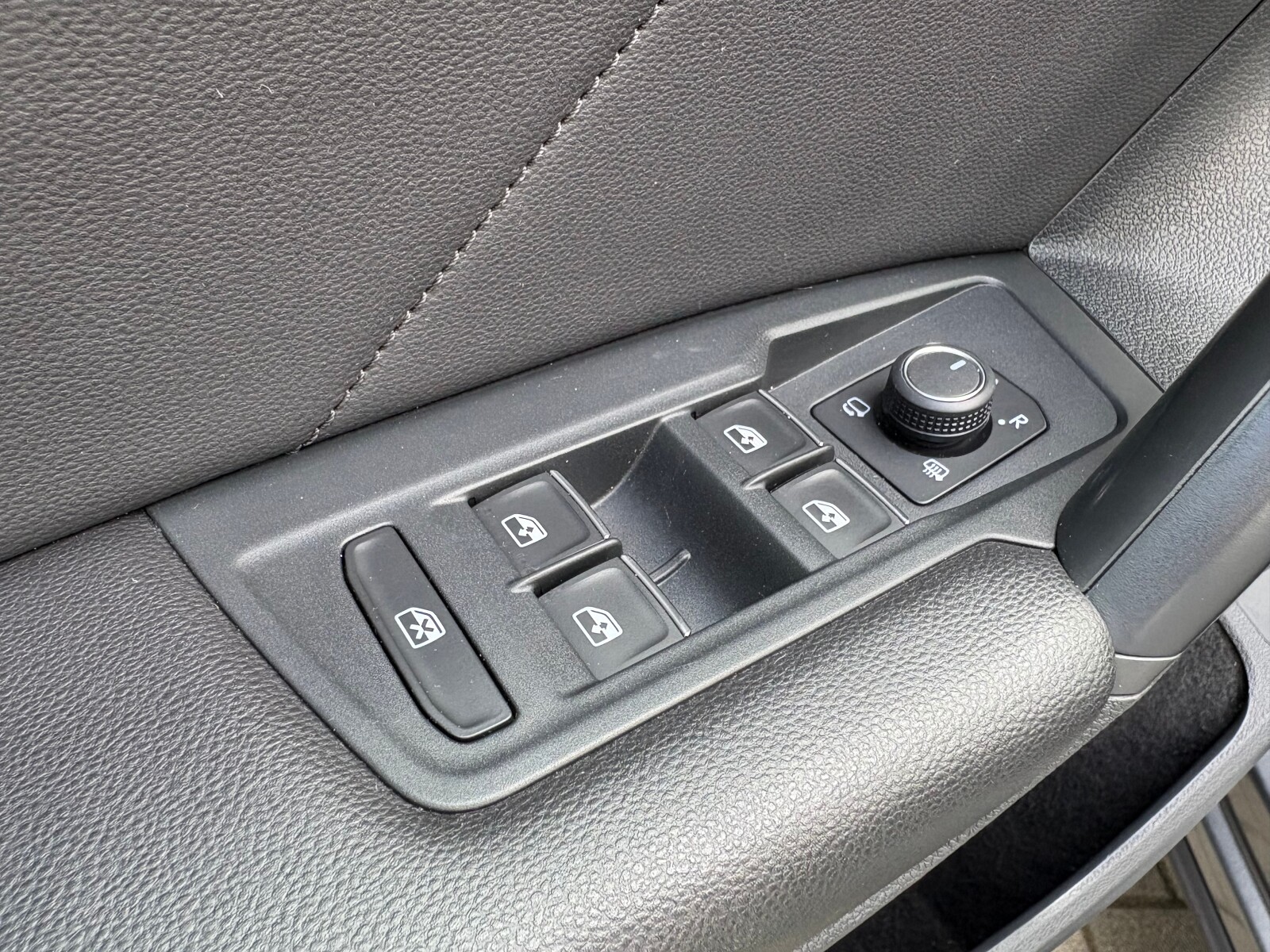Seat Tarraco - zdjęcie 24