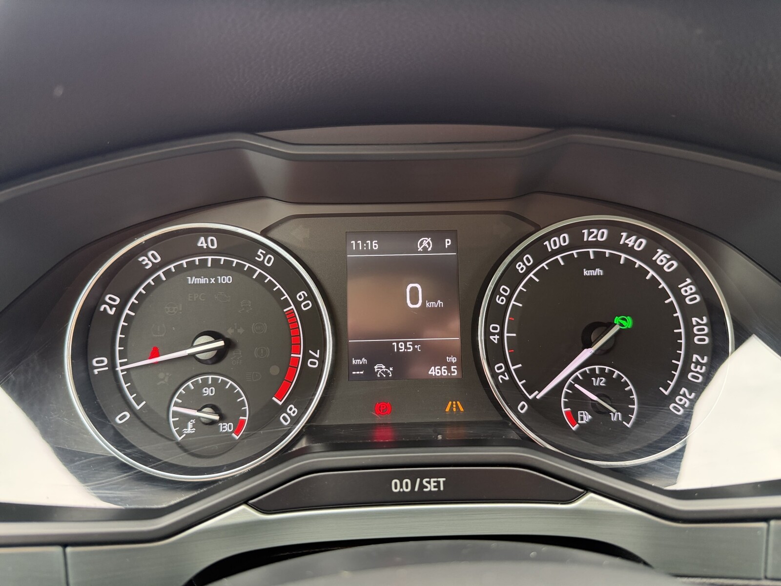 Škoda Superb Combi - zdjęcie 17